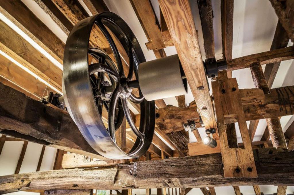 Lot: 44 - FORMER WATER MILL CURRENTLY USED AS OPEN PLAN OFFICE WITH PLANNING FOR RESIDENTIAL CONVERSION - Wheel